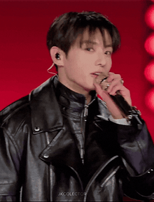 Zoom cận visual Jung Kook - V ở concert Gwanghwamun: Nhan sắc không vết gợn xước, đúng là “mỹ nam đẹp nhất thế giới”!