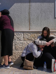 Chùm ảnh Trung Đông ngay lúc này: Hàng triệu người đang sống trong khói lửa và sợ hãi