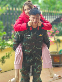 Chồng Đại uý của Hoà Minzy: "Anh sẽ cố gắng phấn đấu vì tương lai của chúng ta và các con. Anh yêu em, vợ ơi!"