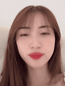 Hòa Minzy lên tiếng về hình ảnh bé gái xuất hiện trong bức ảnh chụp vội