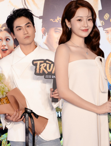 Thảm đỏ HOT nhất hôm nay: Tam Triều Dâng - Mie đẹp lấn át cả Hoa hậu, tiểu thư 7000 tỷ xinh sang đỉnh nóc