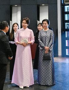 Câu chuyện đẹp về chiếc áo dài mang hoạ tiết từng thất truyền của Phu nhân Tổng Bí thư, Chủ tịch nước Tô Lâm