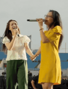 Đổi lời mới cho ca khúc có ca từ gây tranh cãi “lúa chín cao nhưng chẳng hề cúi đầu”