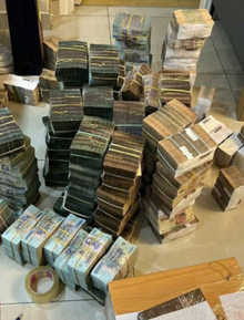 Khám xét khẩn cấp căn hộ cao cấp của bạn gái Mr Pips: Thu giữ 214 miếng vàng, 28 đồng hồ đeo tay cao cấp cùng "núi" tiền mặt và ngoại tệ