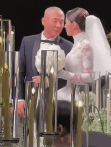 Đang bùng nổ drama tại đám cưới nữ ca sĩ hạng A: Cô dâu bị tố cùng các chị em cô lập triệt để bạn thân xinh nhất hội