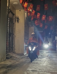 "Đêm trắng" của người Hà Nội: 40 độ ngoài trời, mất điện trong nhà, nhà nghỉ cháy phòng