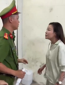 Chân dung người phụ nữ chửi bới, hành hung chiến sĩ công an: Từng có tiền án về môi giới mại dâm
