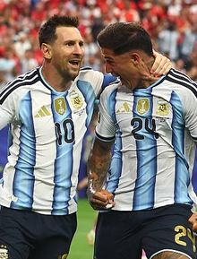 Ghi bàn thắng thứ 17 - Messi làm nên huyền thoại - trở thành chân sút vĩ đại nhất lịch sử World Cup!