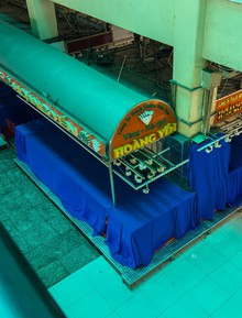 Cảnh tượng khó tin tại "thủ phủ" vàng bạc, đá quý TP.HCM: Hàng loạt cửa tiệm đóng cửa, treo biển tạm nghỉ vì "nhà có việc", "để sửa chữa"