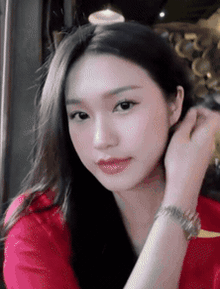 Doãn Hải My, Chu Thanh Huyền xinh đẹp đọ sắc sẵn sàng cổ vũ ĐT Việt Nam đấu Malaysia, visual "mỗi người một vẻ mười phân vẹn mười"