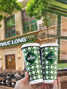 Đi một vòng Phúc Long mới bên Hồ Gươm mới hiểu vì sao người ta chấp nhận chờ 30 phút chỉ để có vị trí này!