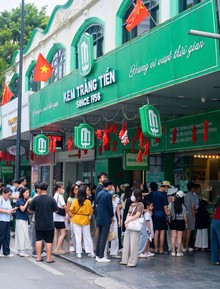 Ngày cuối tiếc nuối ở số 35 Tràng Tiền: "Tạm biệt nơi em được bố cho đi ăn kem khi được 10 điểm toán đầu tiên"