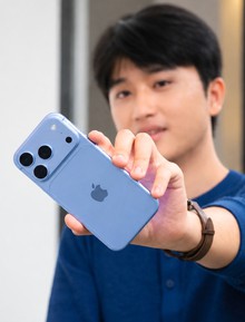 Trên tay sớm iPhone 18 Pro chính hãng Việt Nam: Màu Xanh Băng Thanh càng nhìn càng đẹp lạ!