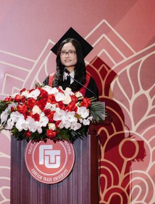 Nữ sinh có GPA 3.98/4.0 phát biểu tại lễ tốt nghiệp ĐH Ngoại thương là ai?
