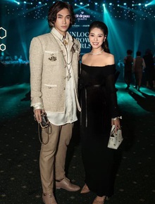 BTV Ngọc Trinh chính thức lộ diện sau thời gian dài ở ẩn, thái độ đáng chú ý bên Lý Quí Khánh tại sự kiện