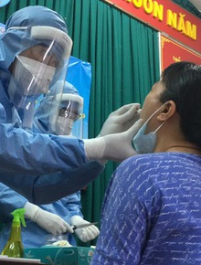 Covid-19: TP.HCM truy vết các trường hợp tiếp xúc 3 người nhập cảnh trái phép từ Campuchia