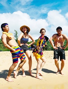 Cuối cùng Nhã Phương đã chịu lộ diện bên hội bạn thân Thuý Ngân, Trương Thế Vinh giữa drama với đạo diễn Nhất Trung?