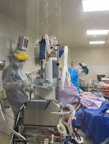 Ca Covid-19 tử vong đầu tiên tại TP.HCM: Con gái 37 tuổi của chủ quán bánh canh ở quận 3