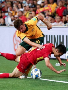 Thi đấu nỗ lực nhưng không thể gây bất ngờ trước Australia, tuyển Việt Nam chờ cơ hội giành điểm ở trận gặp Trung Quốc