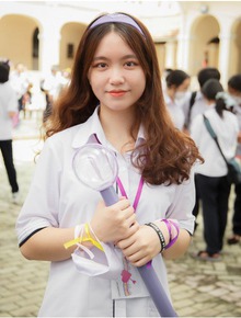 Dàn nữ sinh gây thương nhớ tại lễ ra trường của chuyên Lê Hồng Phong (TP.HCM): Ai cũng xinh quá trời!