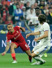 Trực tiếp Liverpool 0-0 Real Madrid (H1): Courtois liên tiếp cứu thua