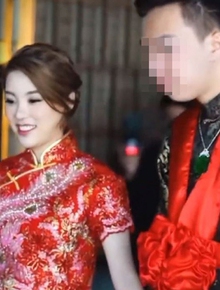 Ảnh hiếm trong lễ cưới Thái Thiên Phượng và "thái tử ẩm thực": Cô dâu đeo vàng nặng trĩu cổ, lời hứa với chú rể khiến công chúng xót xa