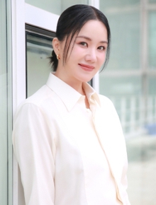Nữ diễn viên Doctor Cha bất ngờ hé lộ bị ung thư tuyến giáp, không nói được 8 tháng hậu phẫu thuật