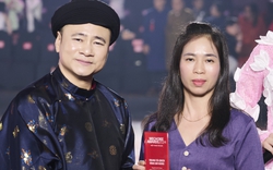 NSND Tự Long gặp gỡ, trao kỷ niệm chương đặc biệt nhất của WeChoice Awards cho gia đình liệt sĩ Tăng Bá Hưng