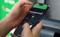 Người đàn ông ra ngân hàng chuyển khoản 140 triệu cho con gái, không lâu sau đã phải báo công an