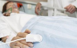 Cô gái 20 tuổi hoại tử ngón chân vì thường xuyên uống thứ nước "vạn người mê"