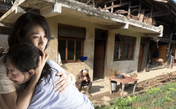 Đi 5.000km về quê sau 1 tháng nhập học, thấy cảnh mẹ, tôi bắt xe trở lại thành phố: "Sao mà ê chề quá"