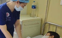 Đau ngực, ra mồ hôi trộm suốt một tháng, cô gái 23 tuổi không ngờ mắc ung thư