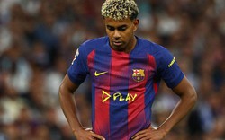 Lamine Yamal làm trò trẻ con