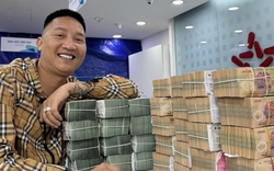 Huấn Hoa Hồng có động thái lạ