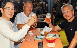 Bữa tối gà bia "chấn động" Seoul của CEO Nvidia cùng lãnh đạo Samsung và Hyundai