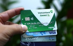 Vừa nhận thẻ đã mất tiền: Vietcombank gửi cảnh báo khẩn toàn bộ khách hàng về chiêu lừa đảo mới
