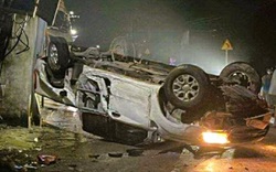 Ô tô tông gãy cột điện, làm thương vong 2 vợ chồng giáo viên