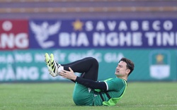 Văn Lâm lại chấn thương