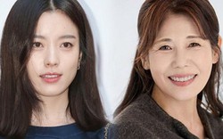 Mẹ của mỹ nhân màn ảnh gây sốt khi làm mẫu tuổi 63