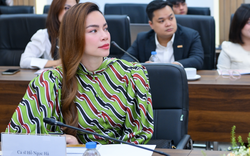 Ảnh: Hồ Ngọc Hà xuất hiện cùng Hội đồng Giám khảo trong vòng Chung kết Human Act Prize 2025