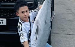 Nam diễn viên 1m26 từng yêu nữ người mẫu cao 1m78 giờ ra sao ở tuổi 32?