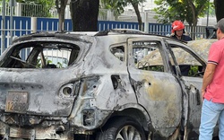 Hiện trường vụ cháy rụi ô tô ở khu Thảo Điền, TPHCM