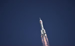 Số phận ba phi hành gia Trung Quốc nhường tàu giải cứu giờ ra sao?