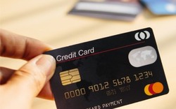 Lãi suất thẻ tín dụng tăng mạnh, cao nhất lên 22%/năm