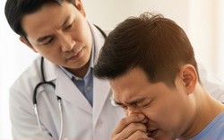 Người đàn ông nguy kịch sau vài ngày sổ mũi
