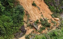 Sạt lở đèo Khánh Lê: Giải cứu 20 người mắc kẹt