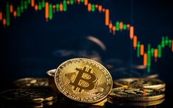 Trưa 18-11, nỗi sợ của giới đầu tư Bitcoin đã thành hiện thực