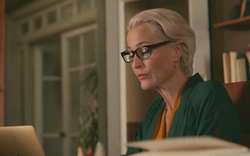 Xem phim Sex Education, tôi cuối cùng cũng nhận ra lý do nhiều cha mẹ luôn mệt mỏi, thiếu kiên nhẫn với chính con cái mình