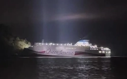 Hàn Quốc giải cứu 267 người trên phà mắc cạn
