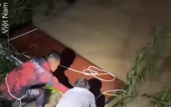 Lũ cuốn trôi cả quan tài ở Nha Trang